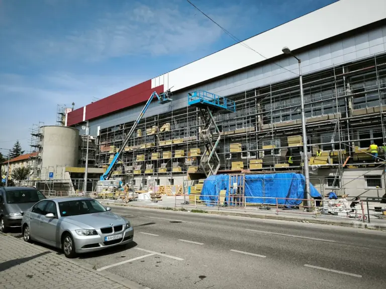 Rekonštrukcia štadióna Pavla Demitru